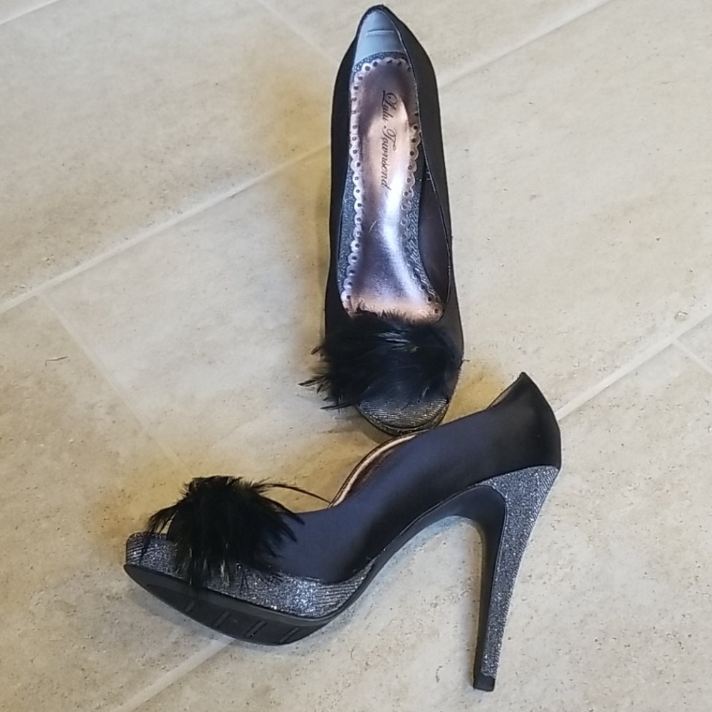 Heels - Picture 3 of 5